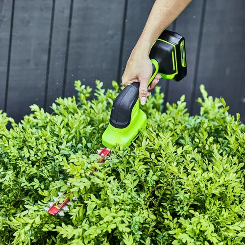 Садовые ножницы-кусторез Greenworks G24SHT 24V 1600607 аккумуляторные — детальное фото